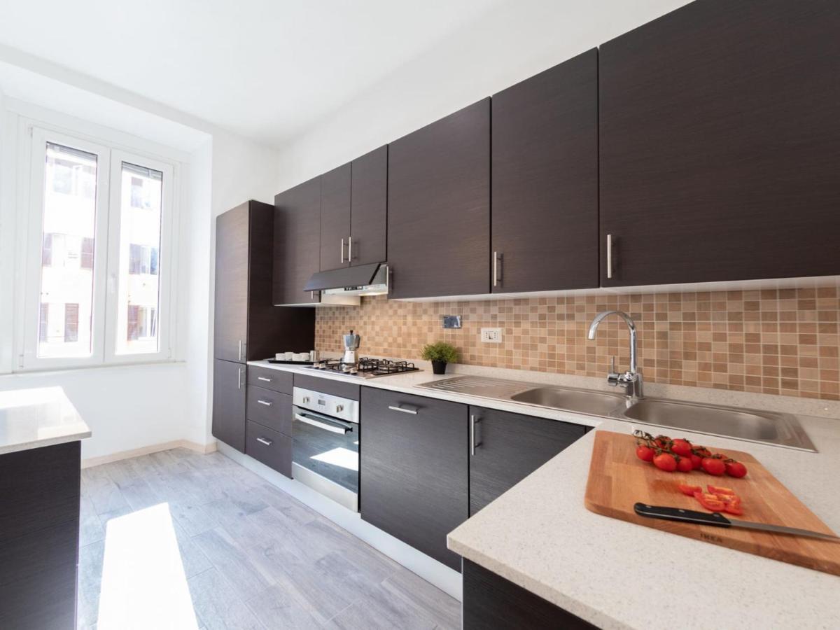 The Best Rent - Spacious Apartment Near Roma Termini Station المظهر الخارجي الصورة