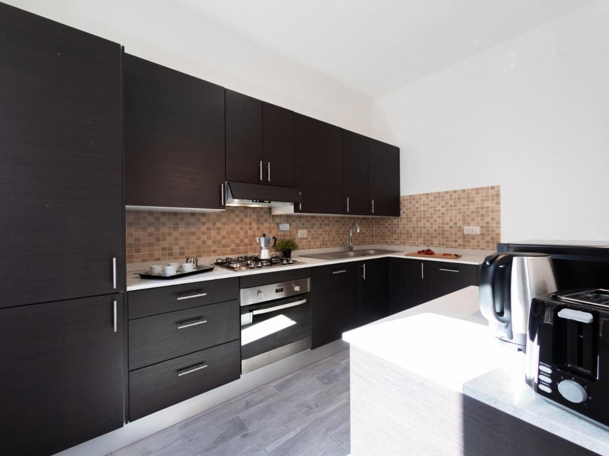 The Best Rent - Spacious Apartment Near Roma Termini Station المظهر الخارجي الصورة